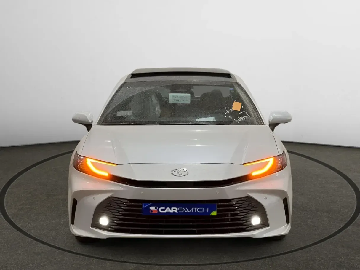 Car image 2
