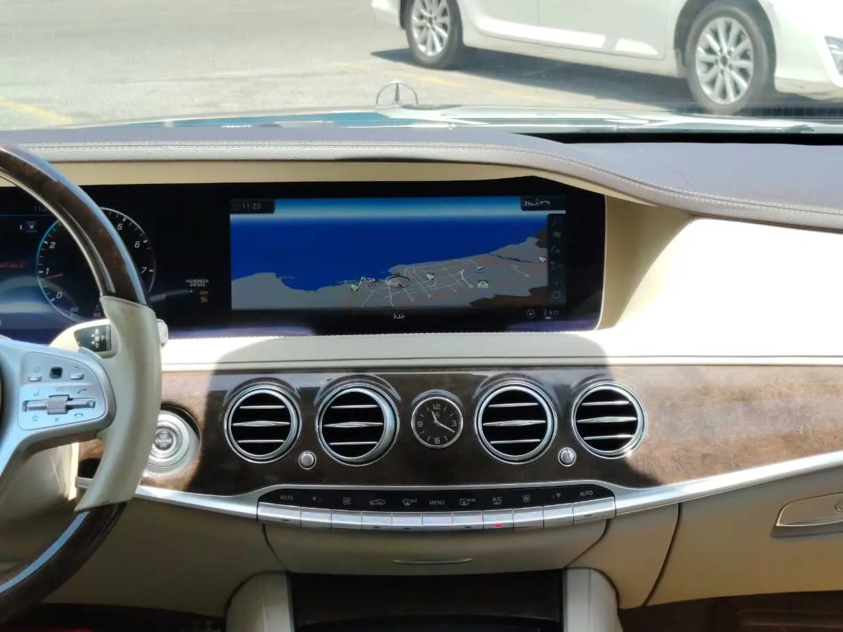 Car image 23
