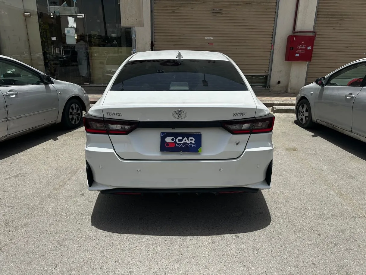 Car image 6
