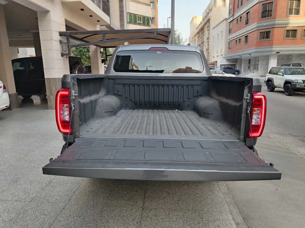 Car image 31