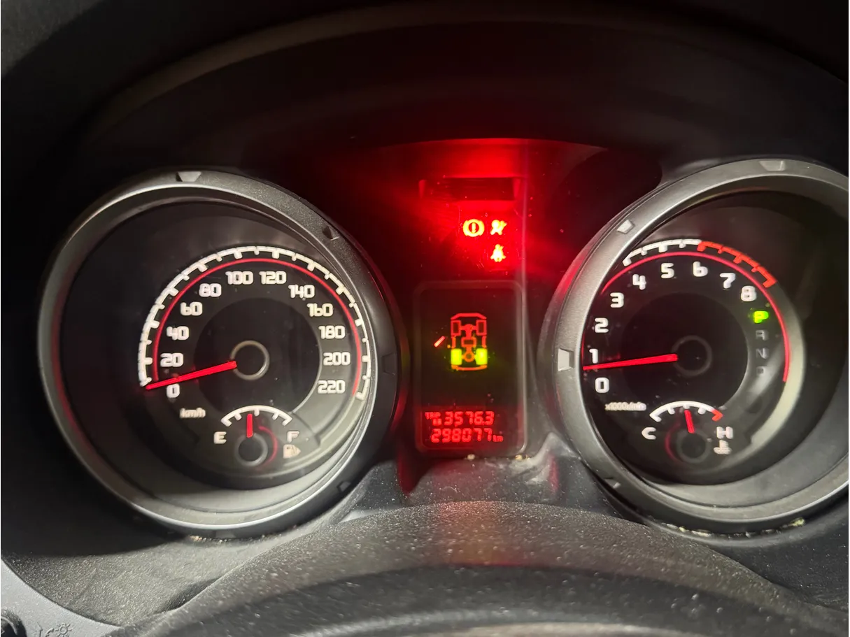 Car image 6