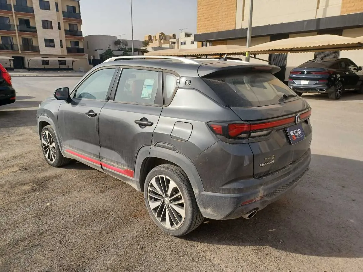 Car image 7