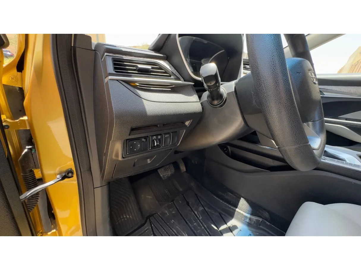 Car image 21