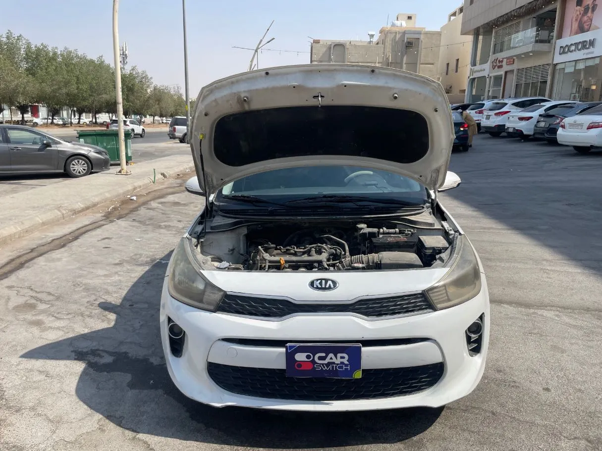 Car image 23