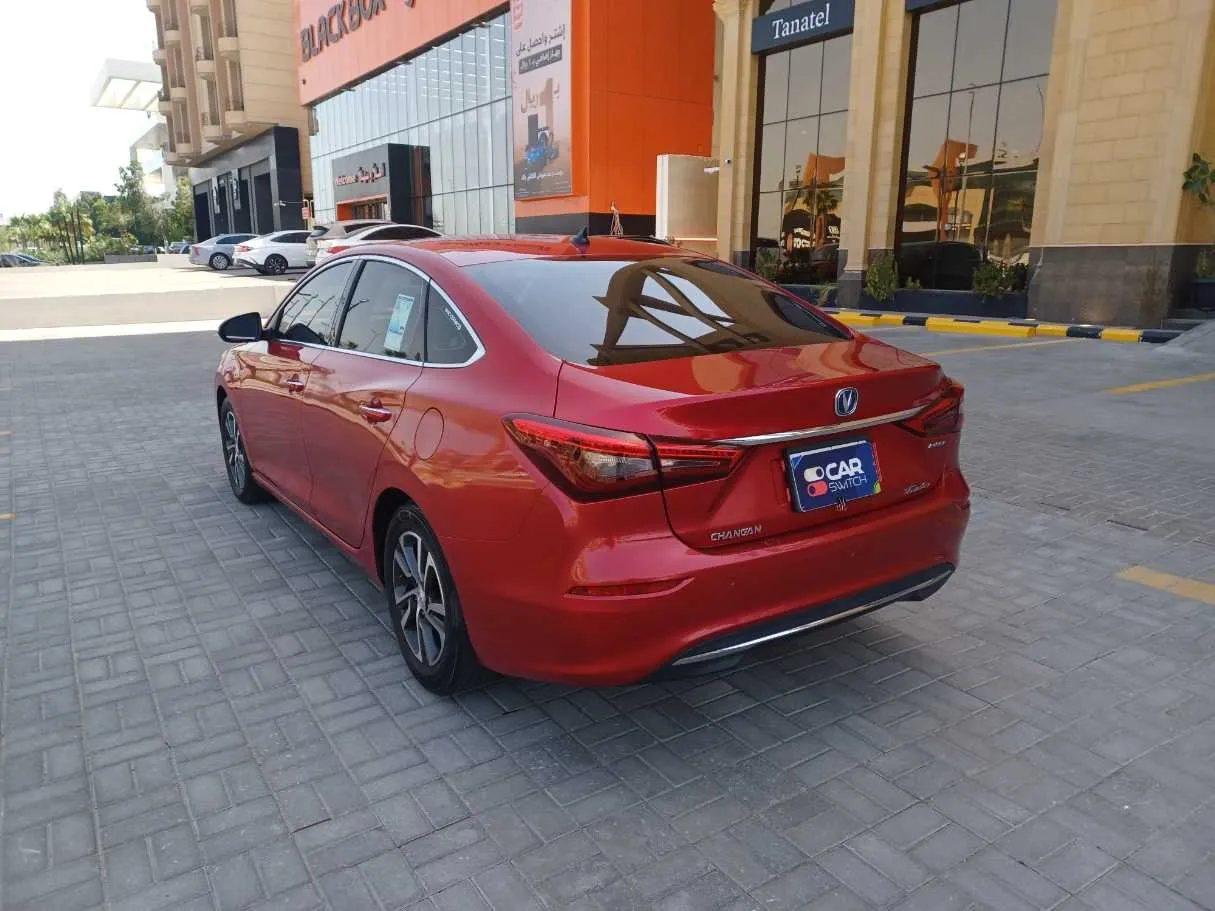 Car image 7