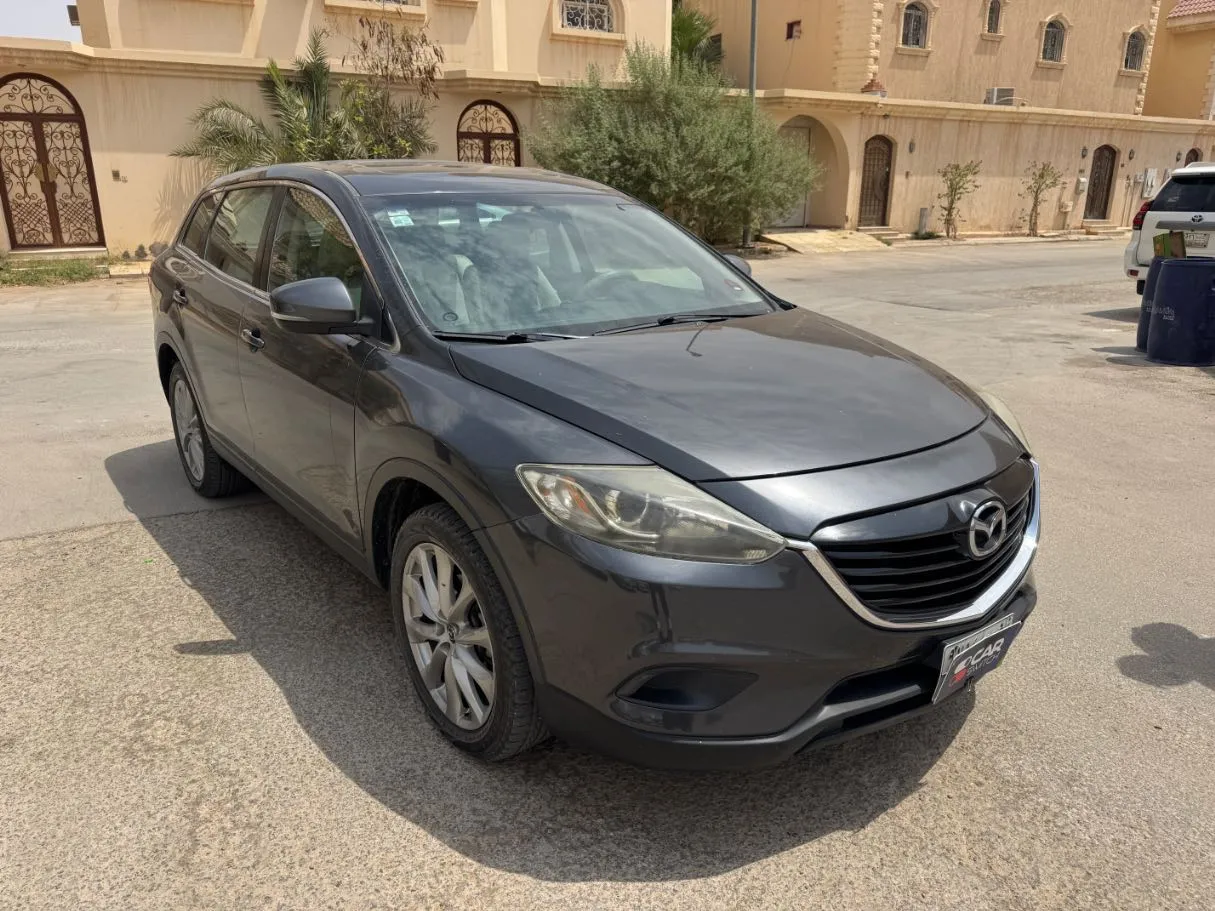 Car image 3