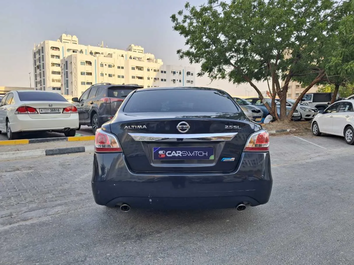 Car image 6