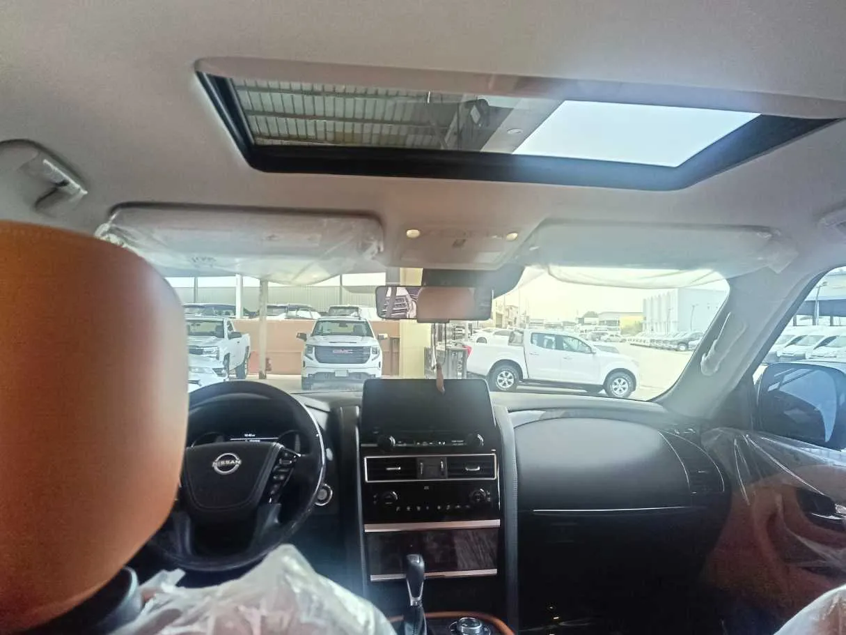 Car image 27