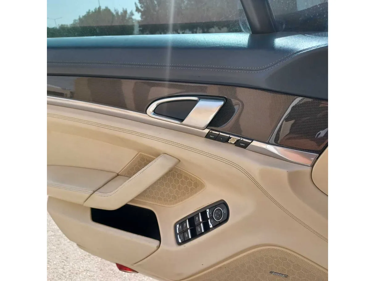 Car image 37
