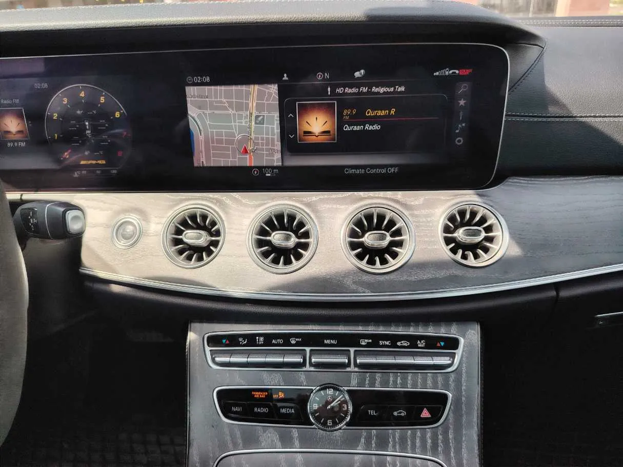 Car image 22