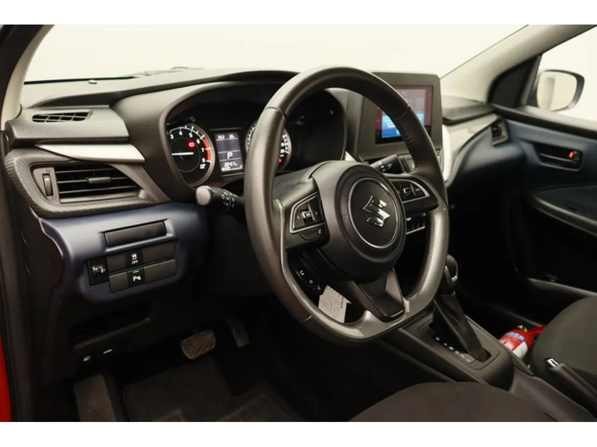 Car image 4