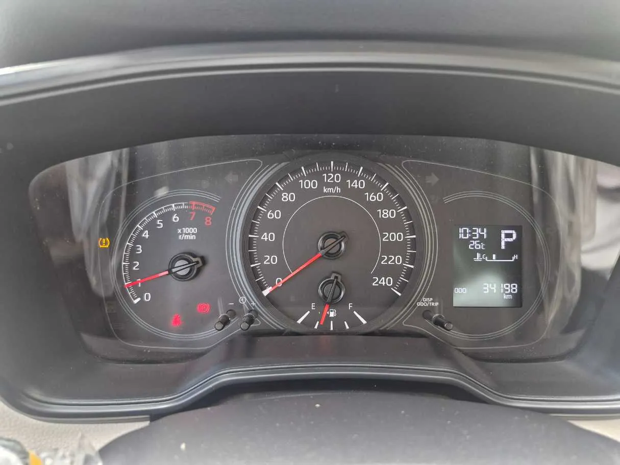 Car image 19