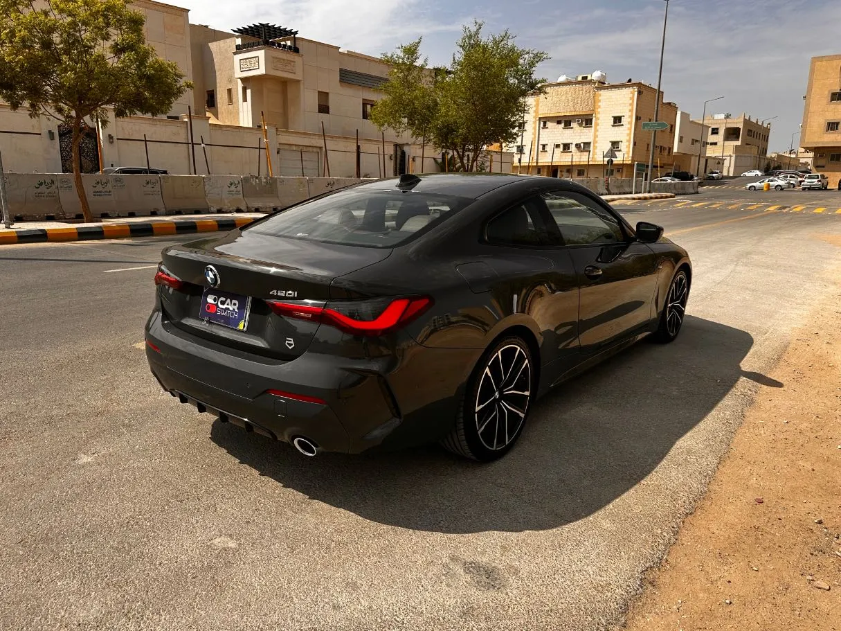 Car image 6