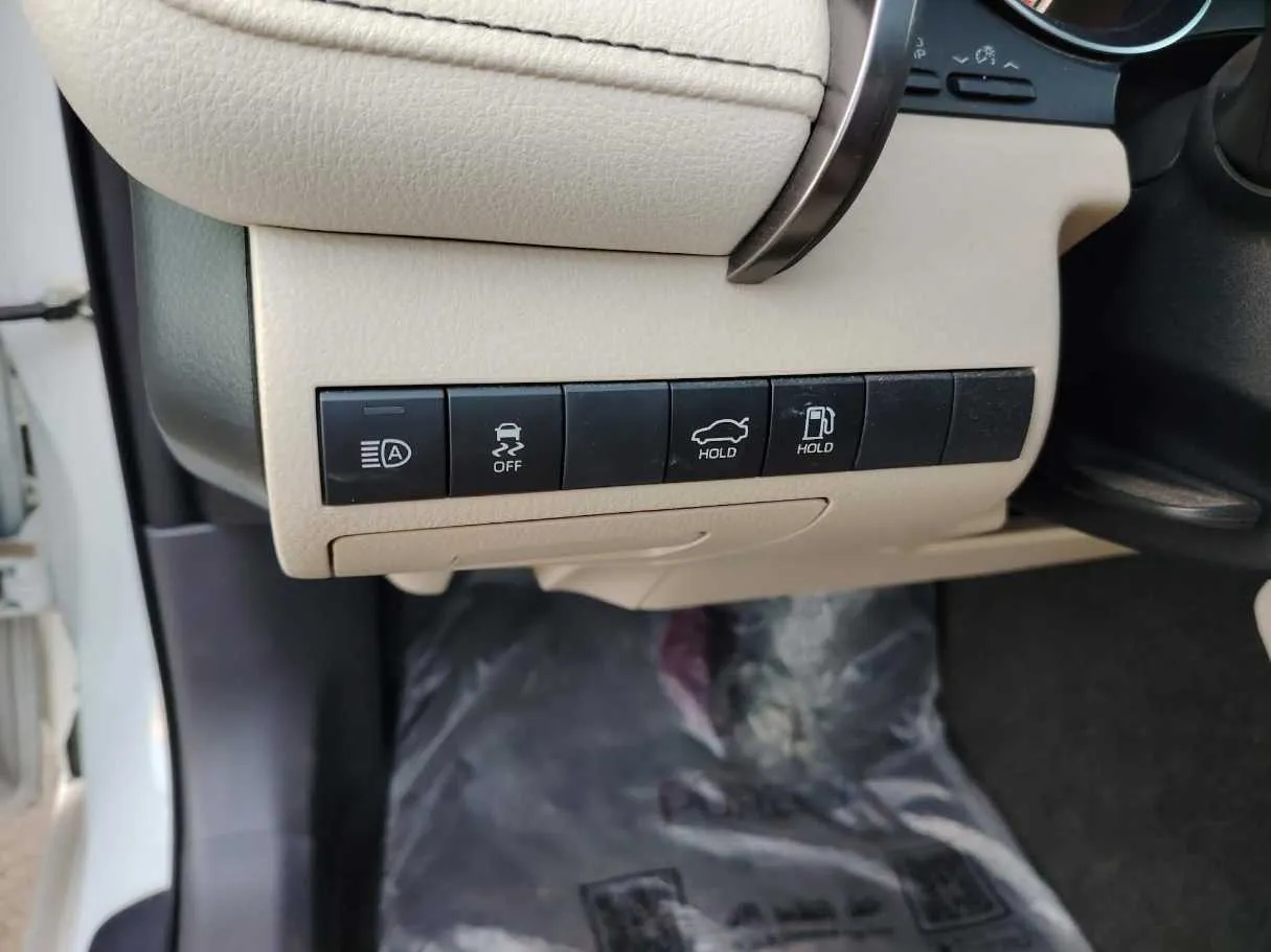 Car image 41