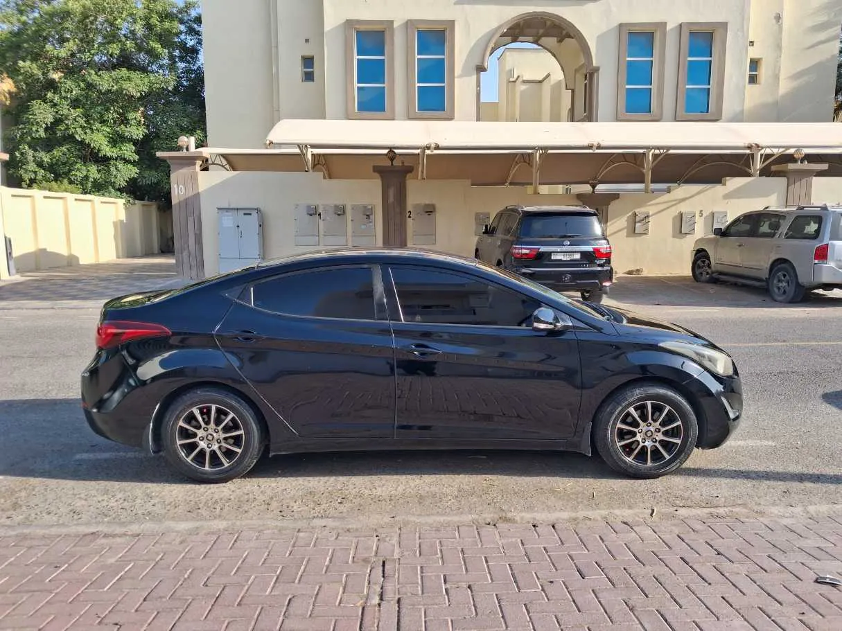 Car image 8