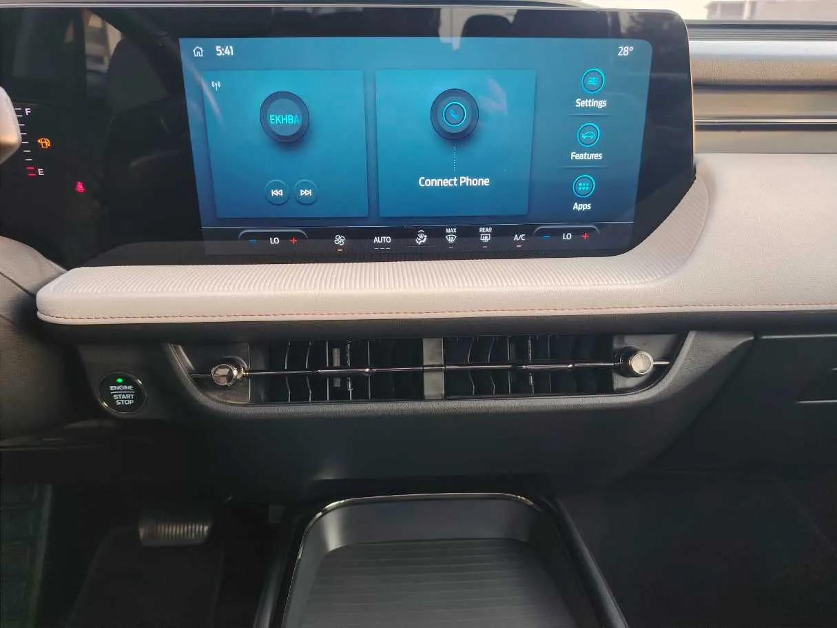 Car image 21