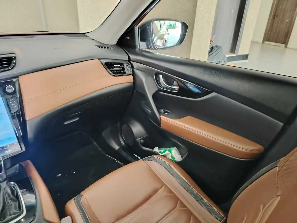 Car image 43