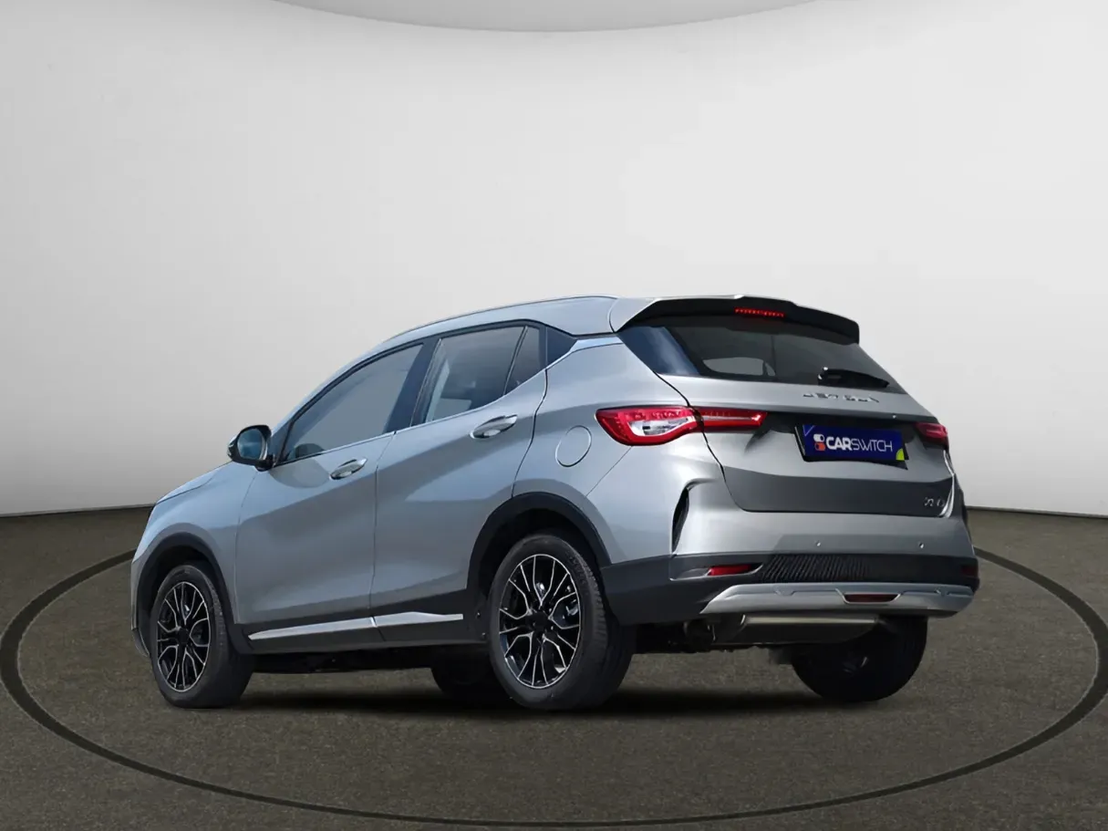 Car image 6