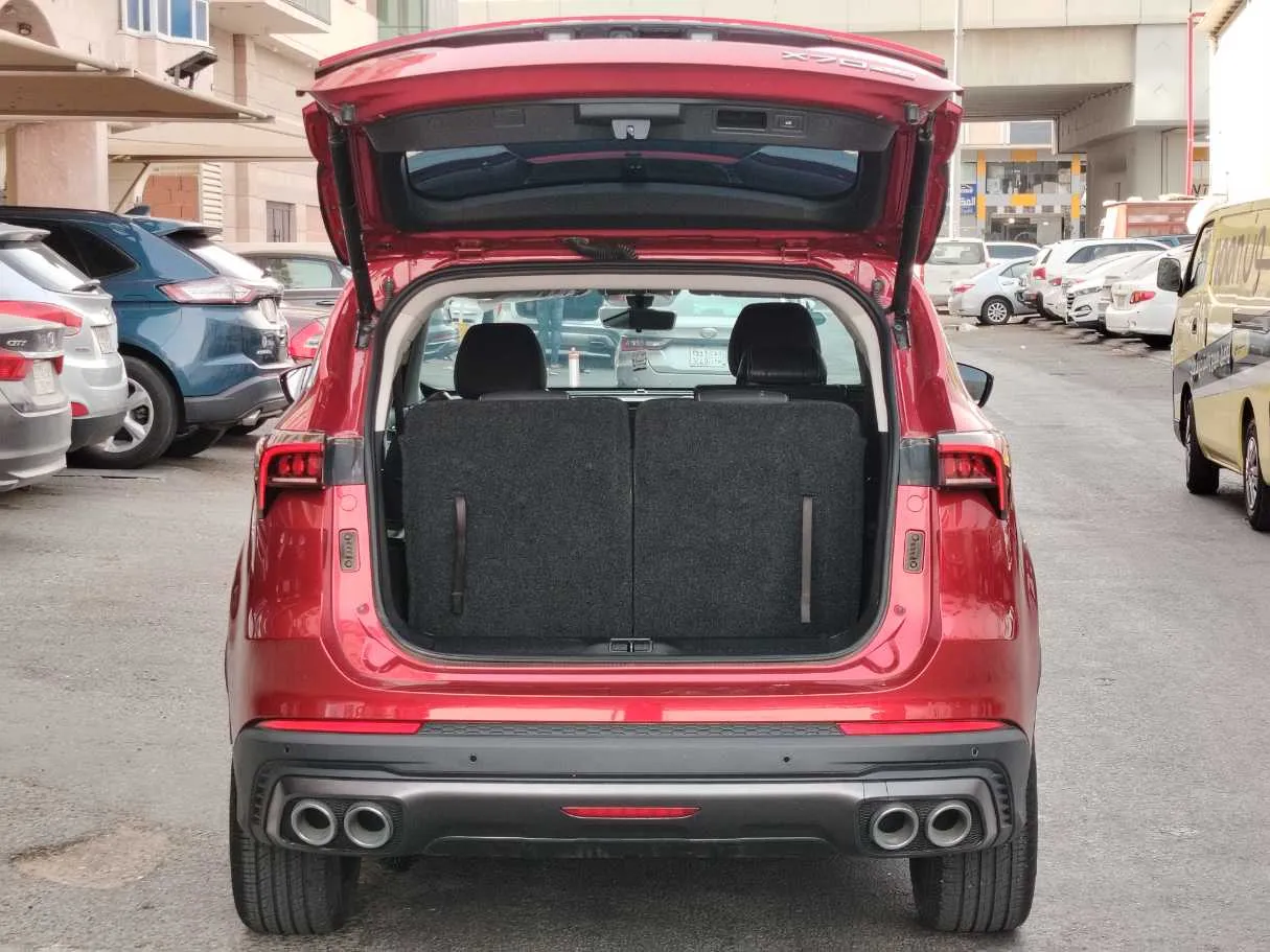 Car image 28