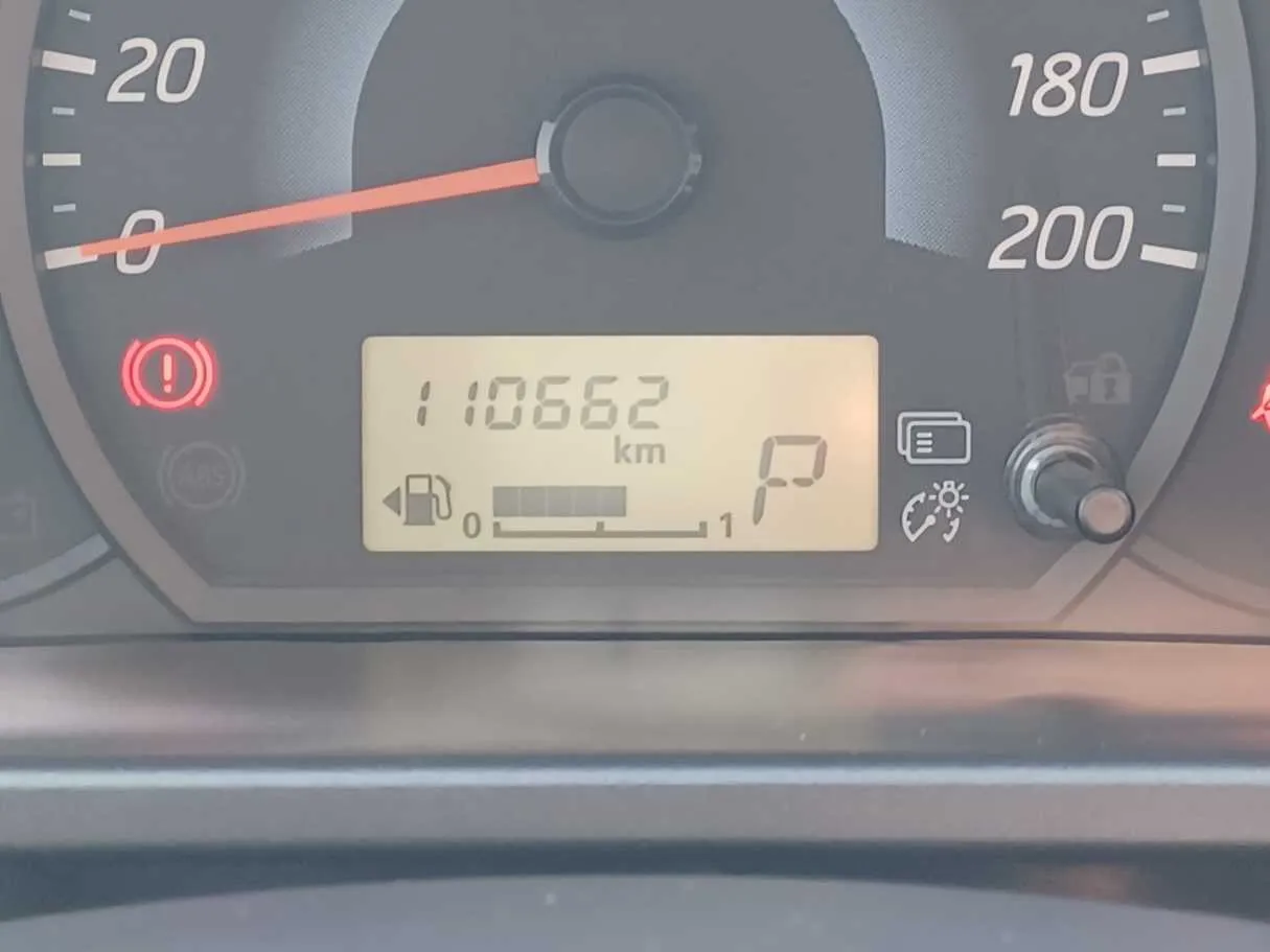 Car image 18