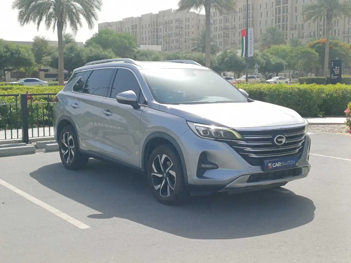Car image 3