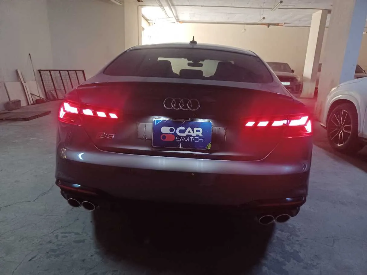 Car image 6