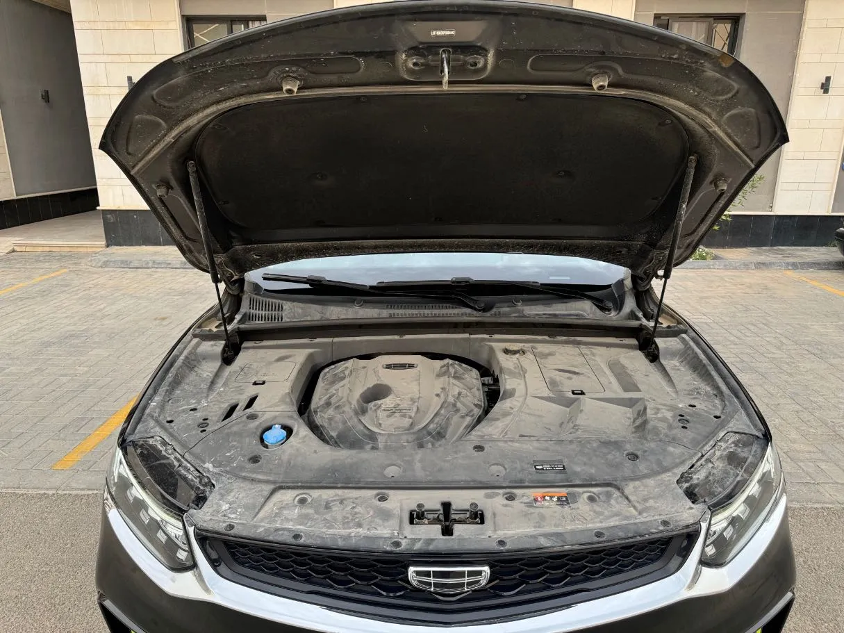 Car image 28