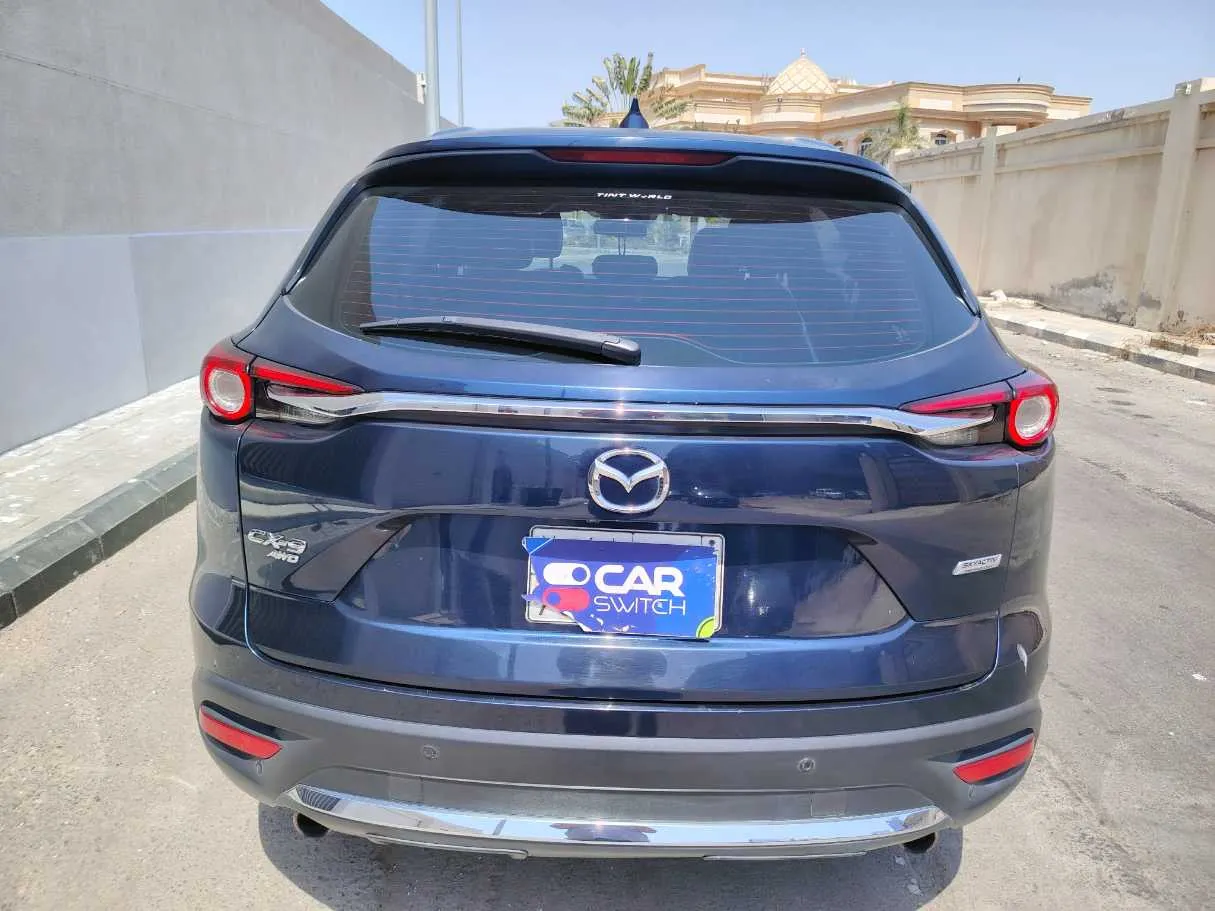 Car image 6