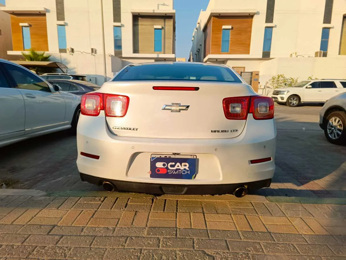 Car image 6