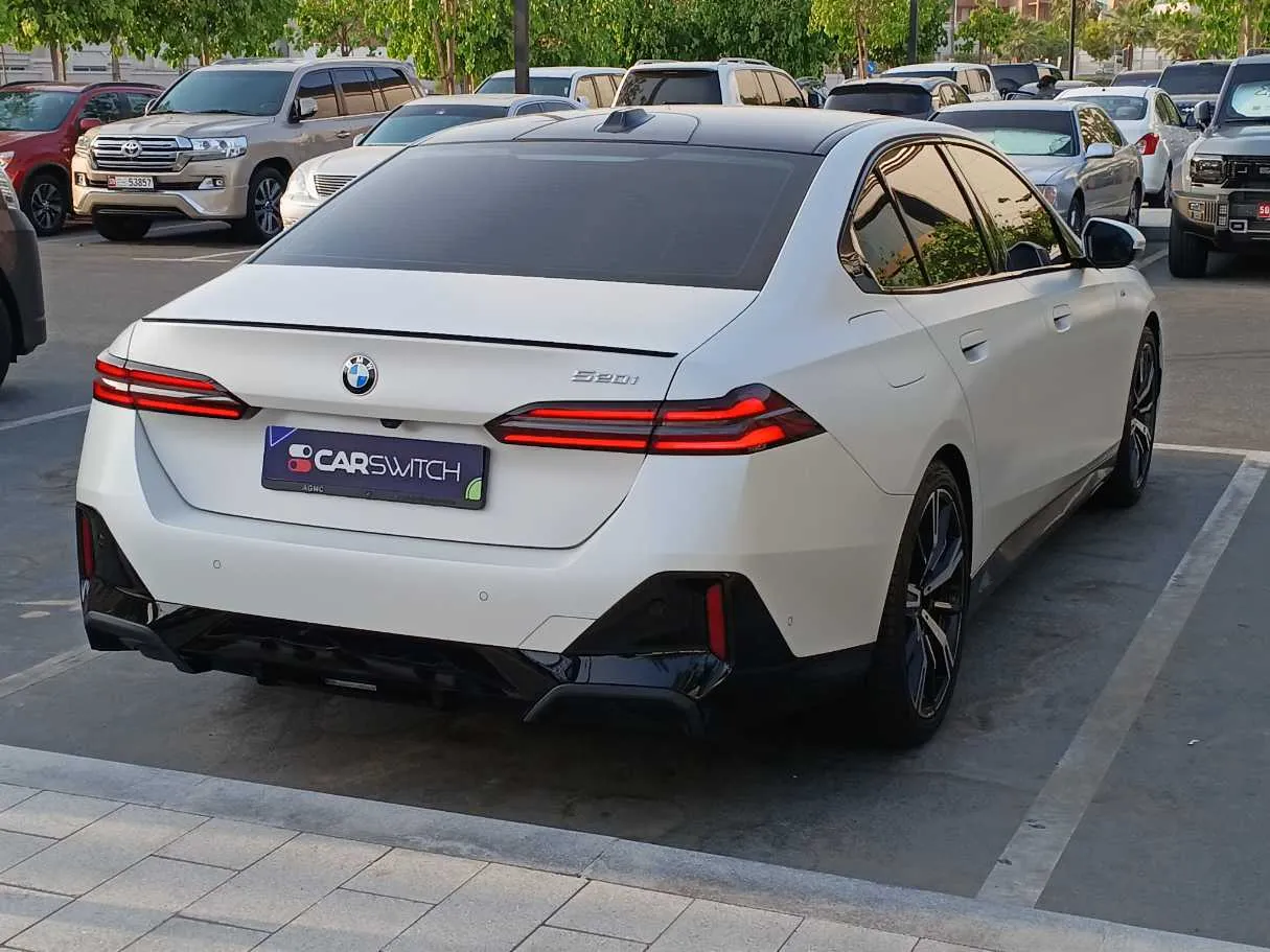 Car image 5