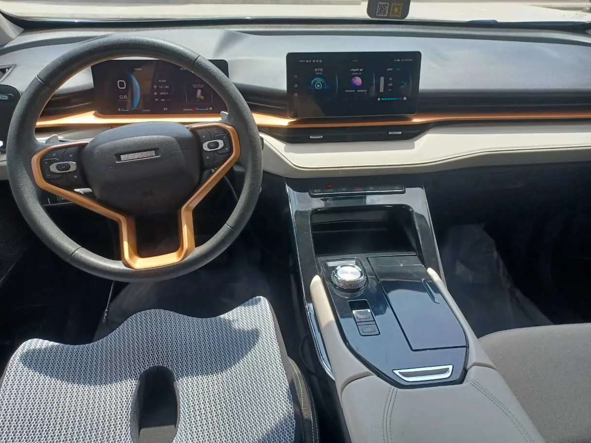 Car image 16