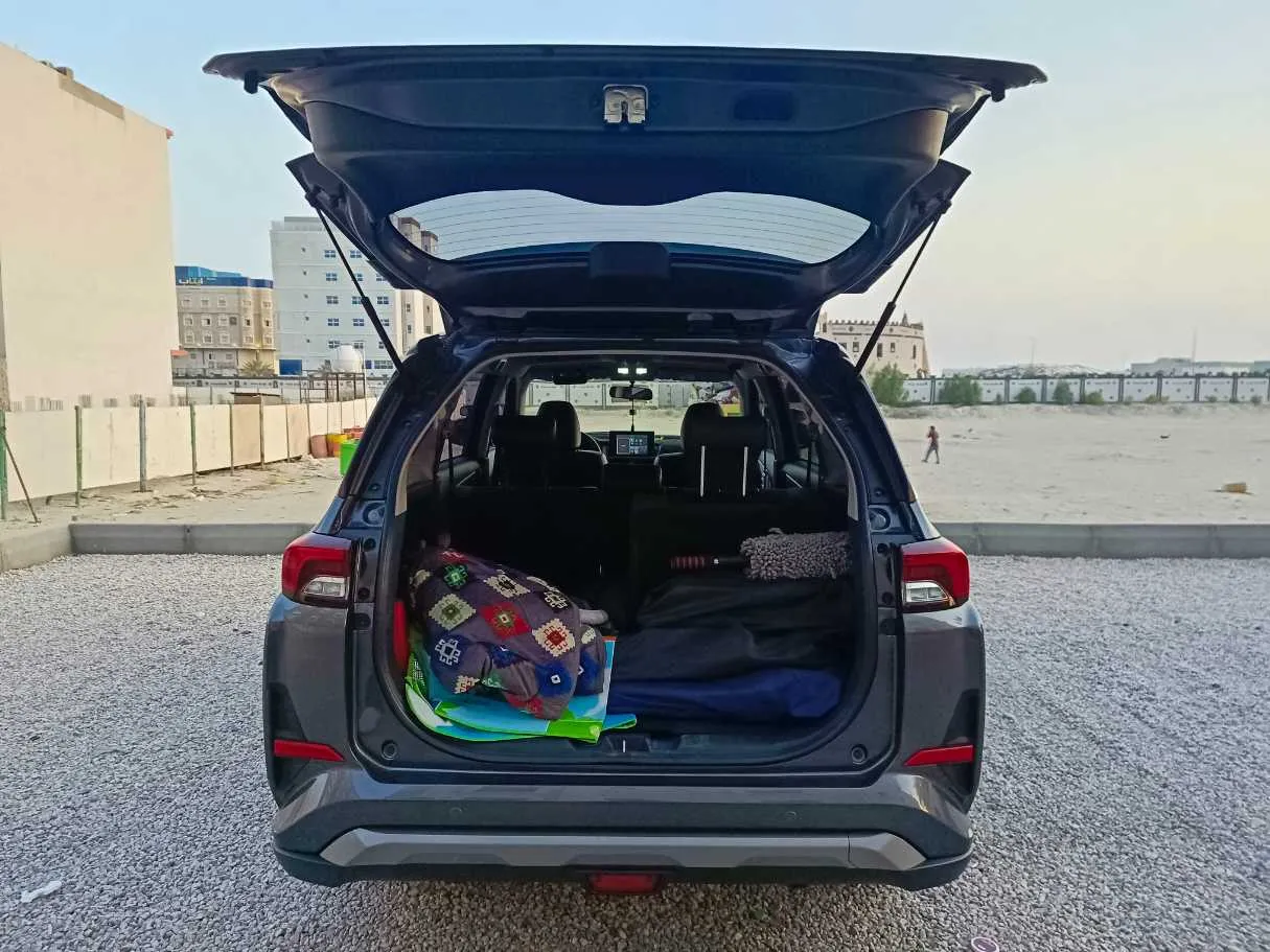 Car image 27