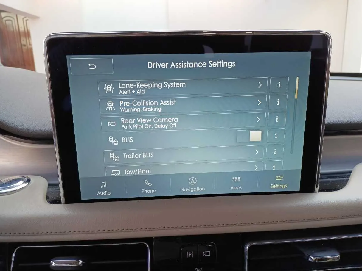 Car image 23