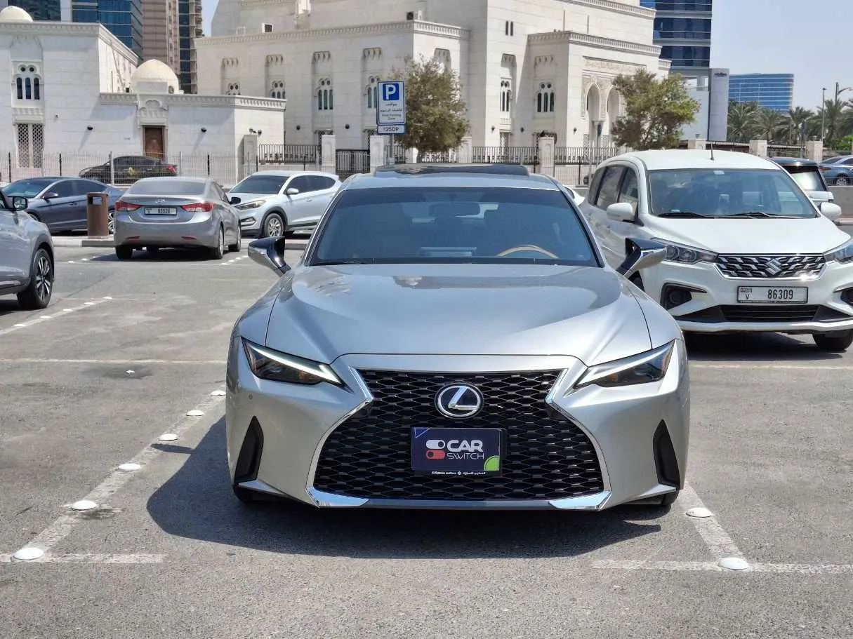 Car image 2