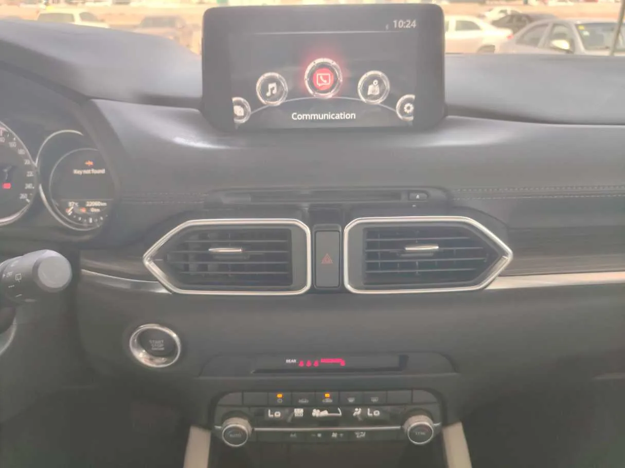 Car image 26