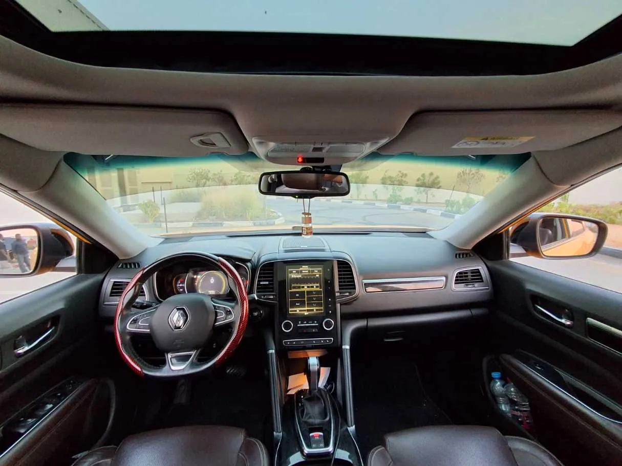 Car image 18