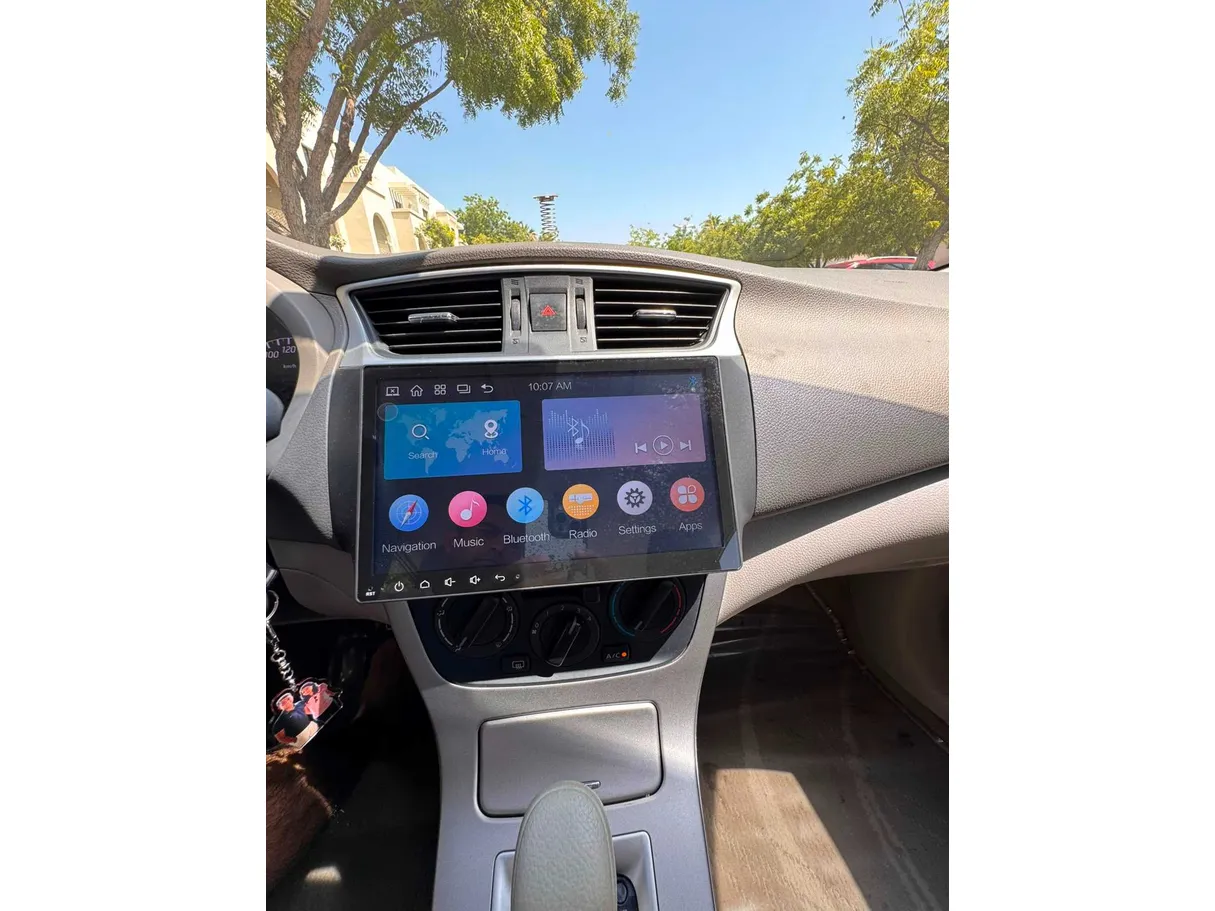 Car image 15