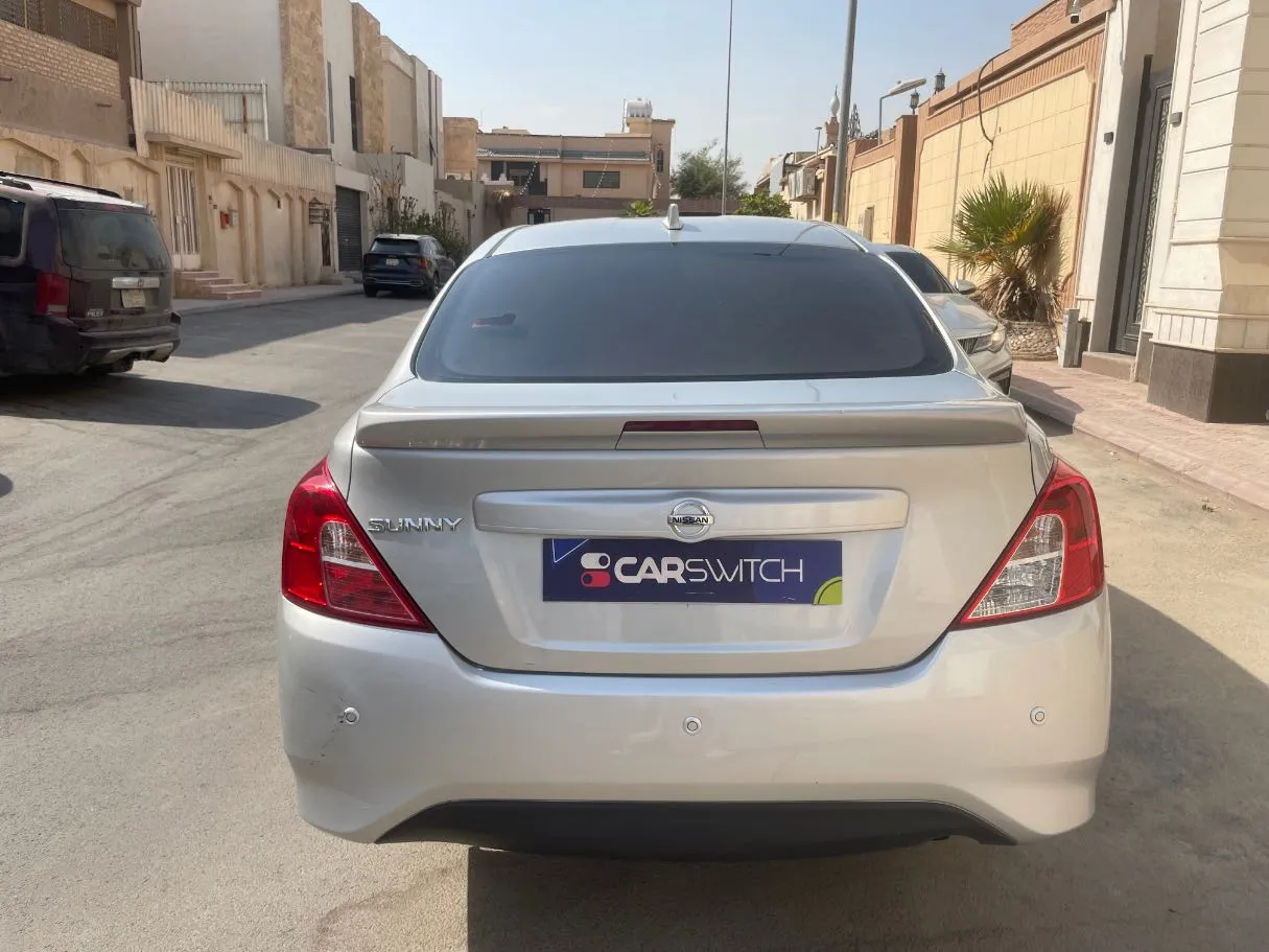 Car image 6