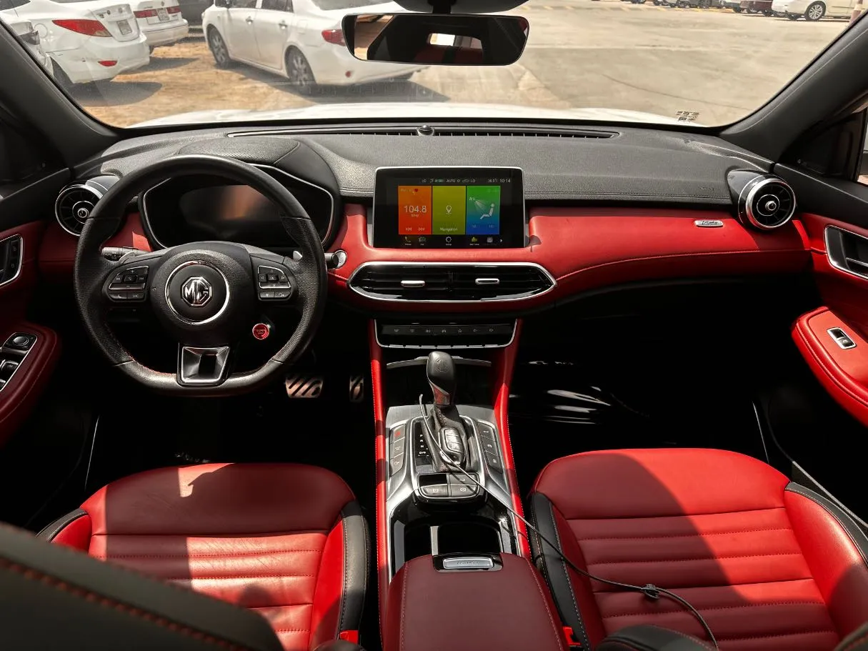 Car image 17