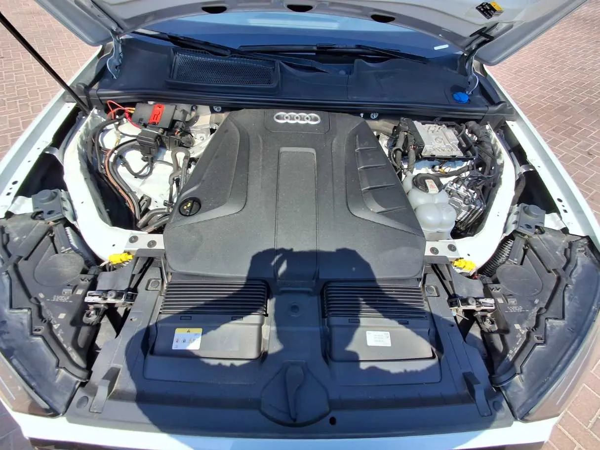 Car image 21