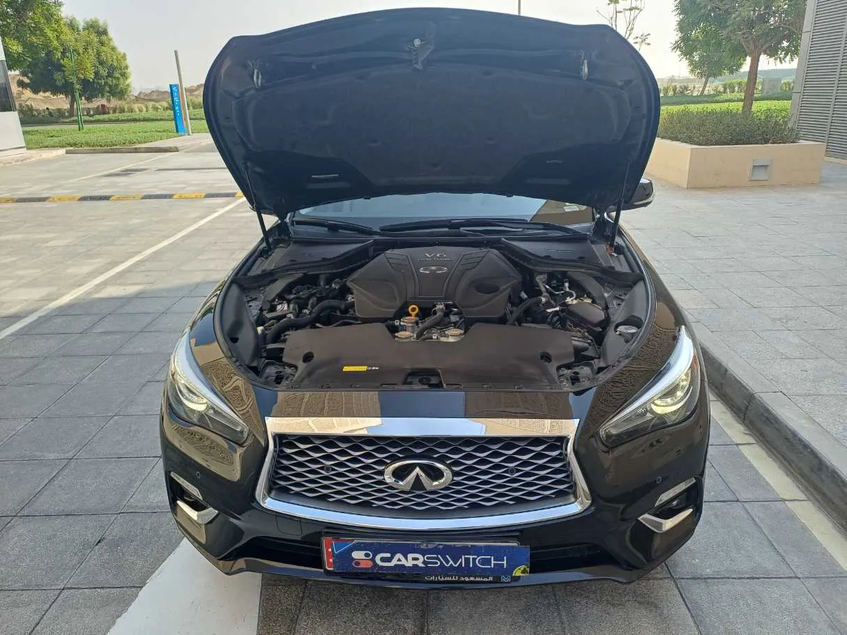 Car image 25