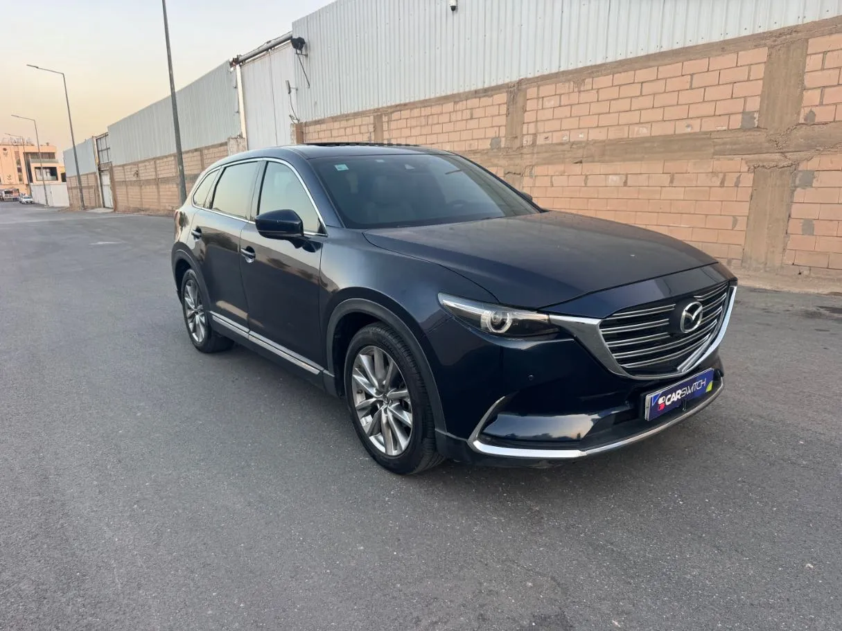 Car image 3