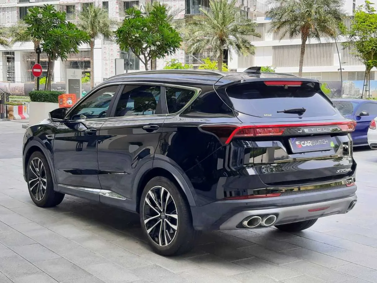 Car image 7