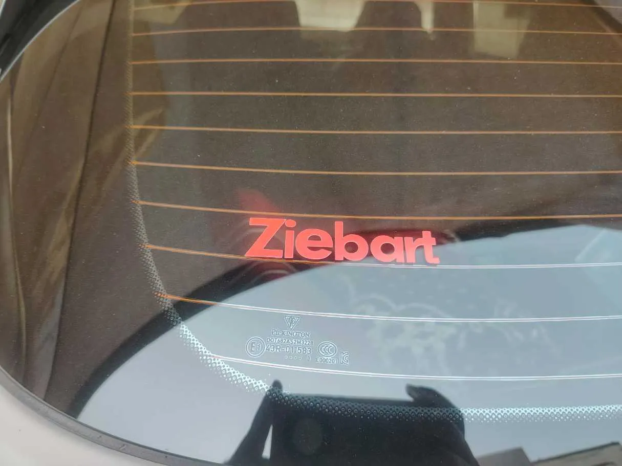 Car image 41