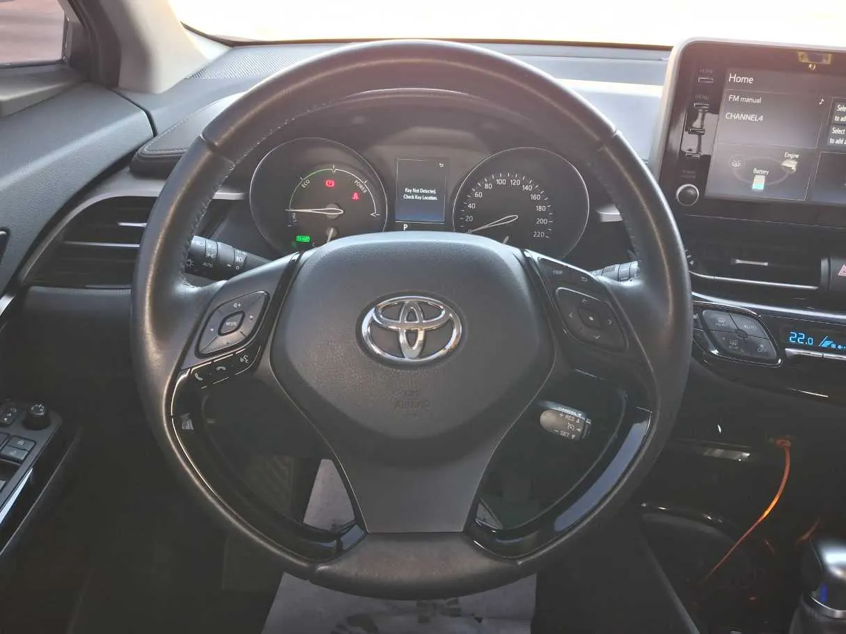 Car image 17