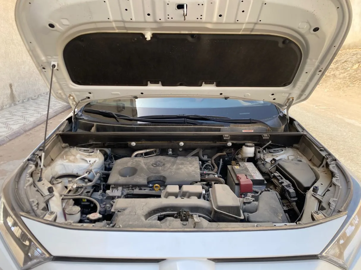Car image 28