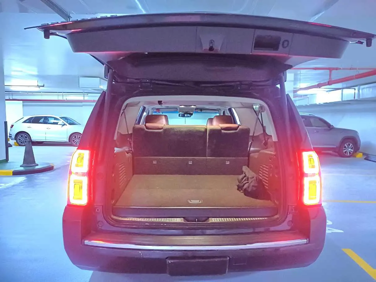 Car image 21