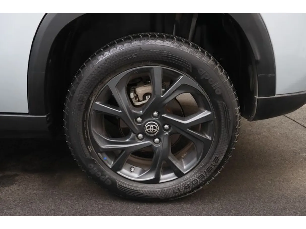 Car image 7