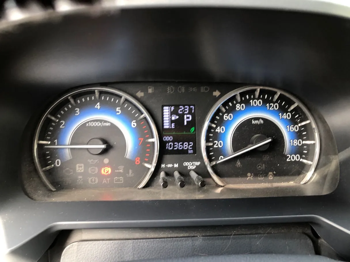 Car image 19