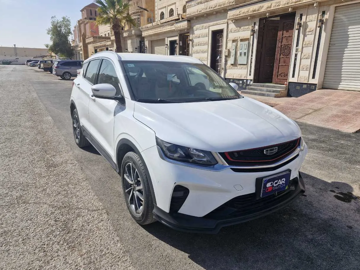 Car image 3